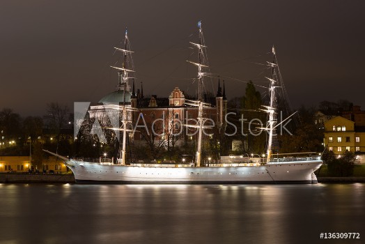 Bild på View from the promenade on a sailboat in Stockholm Sweden 05112015